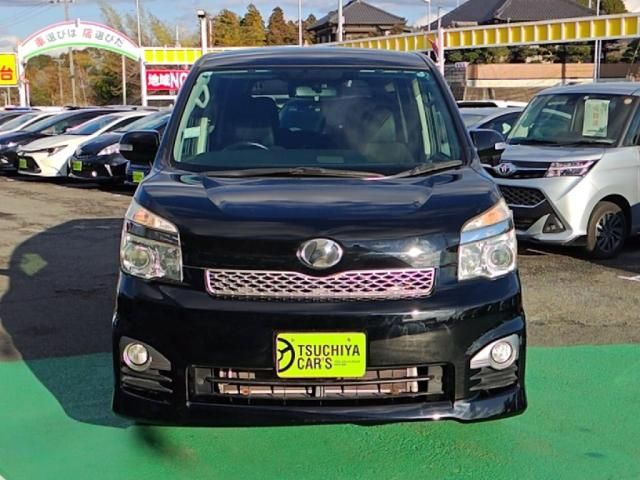 TOYOTA VOXY 2013 Image 31