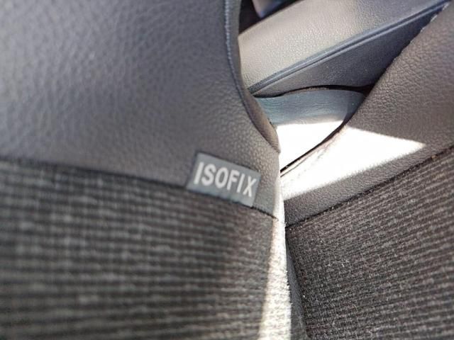 TOYOTA VOXY 2013 Image 31