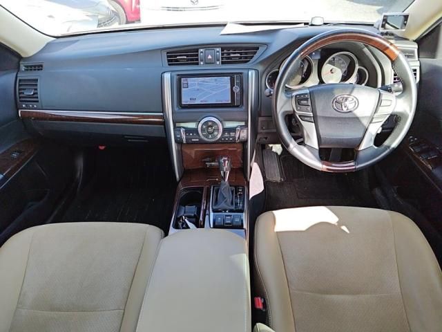 TOYOTA MARK X 2013 Image 31