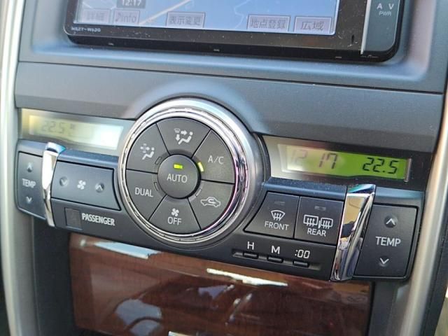 TOYOTA MARK X 2013 Image 31