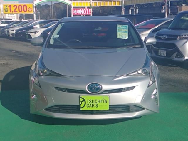 TOYOTA PRIUS 2017 Image 31