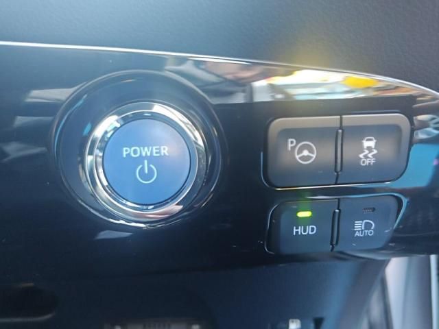 TOYOTA PRIUS 2017 Image 31