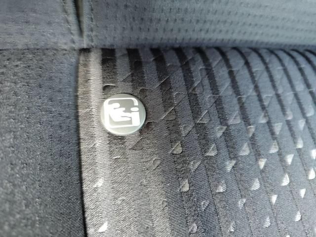 TOYOTA PRIUS 2017 Image 31