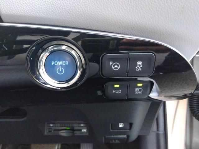 TOYOTA PRIUS 2016 Image 31