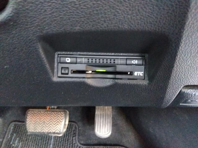 TOYOTA PRIUS 2016 Image 31