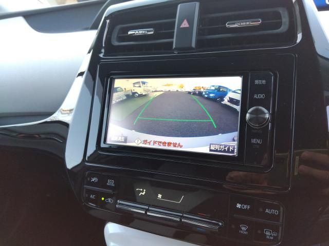 TOYOTA PRIUS 2016 Image 31