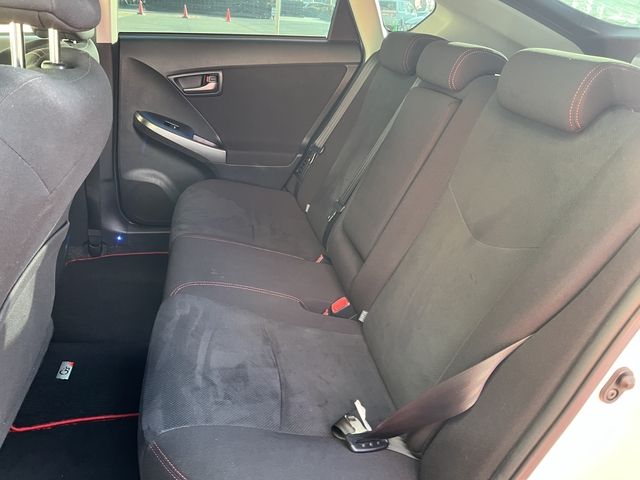 TOYOTA PRIUS 2015 Image 31