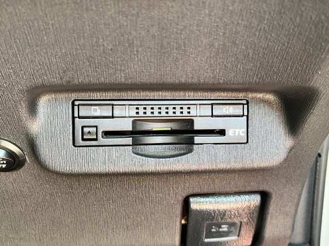 TOYOTA PRIUS 2015 Image 31