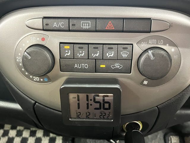 DAIHATSU MIRA GINO 2006 Image 31