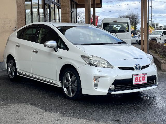 TOYOTA PRIUS 2014 Image 31
