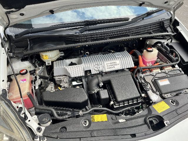 TOYOTA PRIUS 2014 Image 31