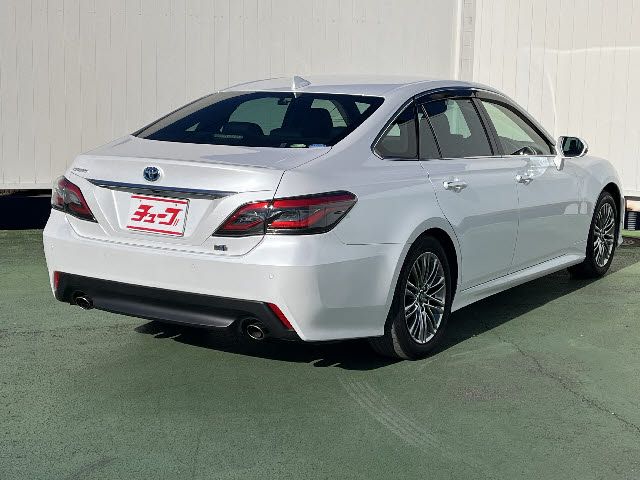 TOYOTA CROWN SEDAN HYBRID 2021 Image 31