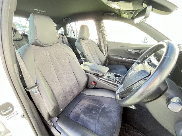 TOYOTA CROWN SEDAN HYBRID 2021 Image 31