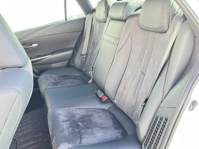 TOYOTA CROWN SEDAN HYBRID 2021 Image 31