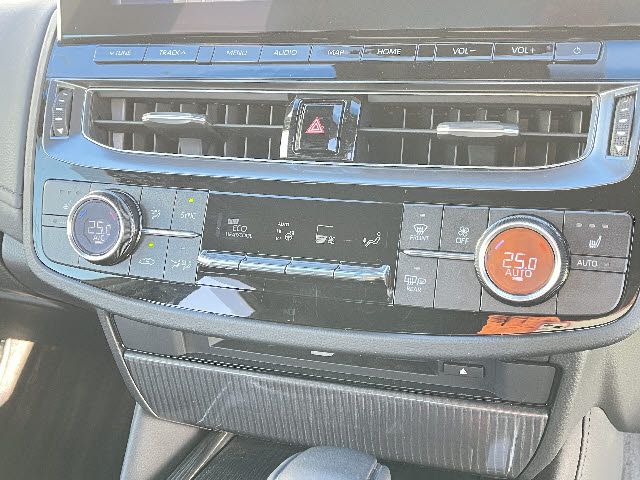 TOYOTA CROWN SEDAN HYBRID 2021 Image 31