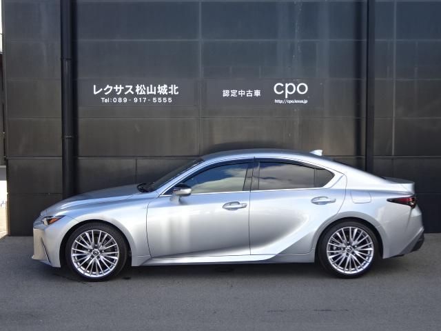 TOYOTA LEXUS IS300 2023 Image 31