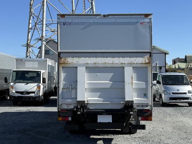 MITSUBISHI CANTER 2017 Image 31