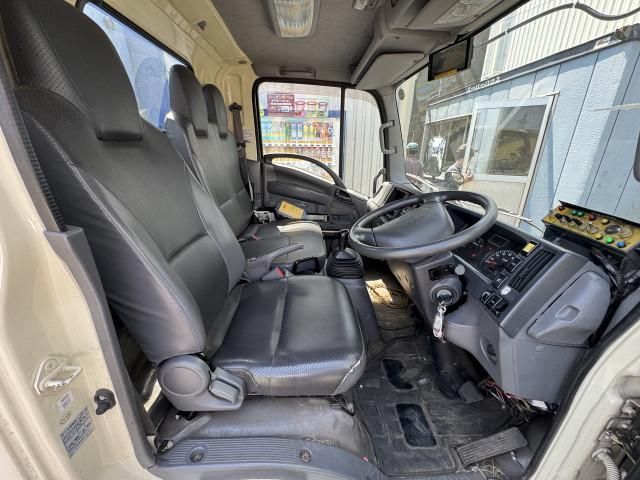 ISUZU ELF 2014 Image 31