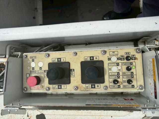 ISUZU ELF 2015 Image 31