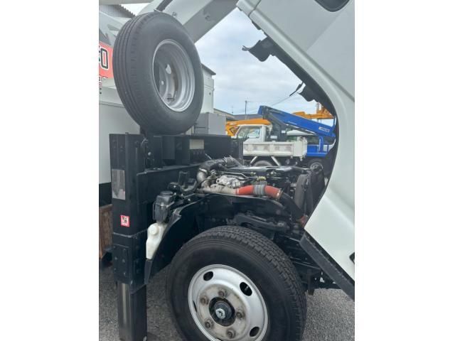 ISUZU ELF 2015 Image 31