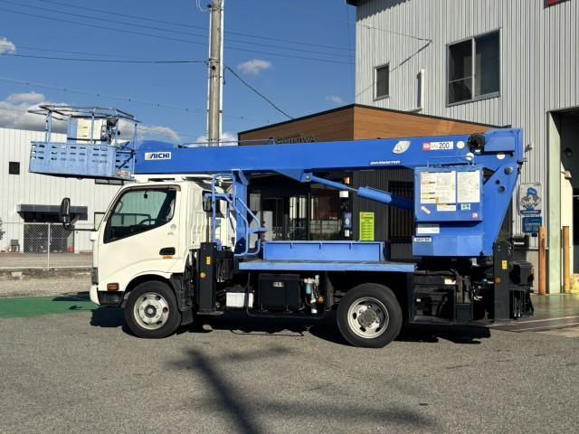 HINO DUTRO 2018 Image 31