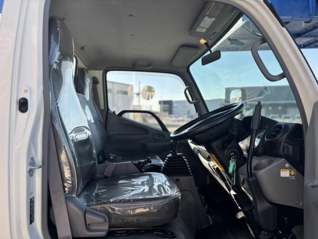 HINO DUTRO 2018 Image 31