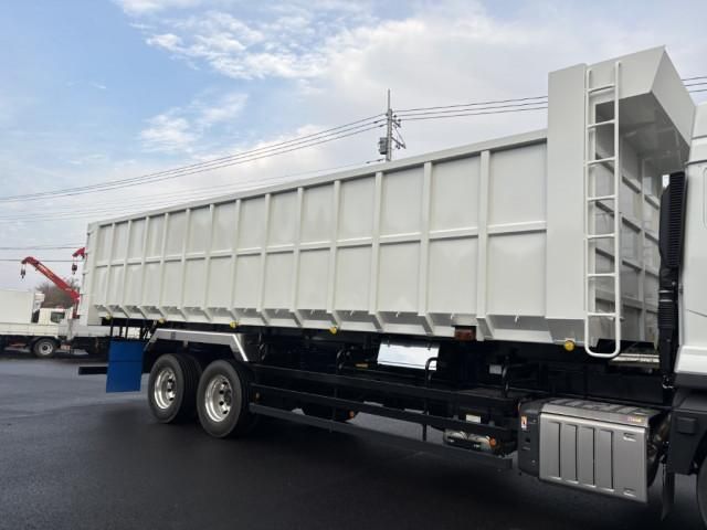 MITSUBISHI FUSOU SUPER GREAT 2025 Image 31