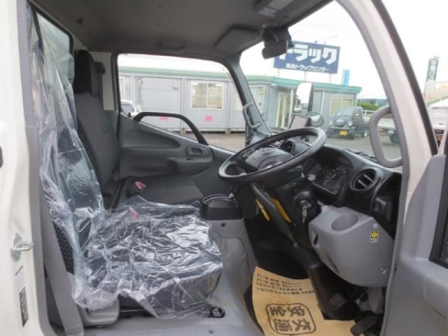 HINO DUTRO 2020 Image 31