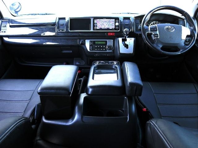 TOYOTA HIACE WAGON 2015 Image 31