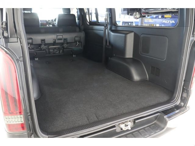 TOYOTA HIACE VAN 2WD 2021 Image 31