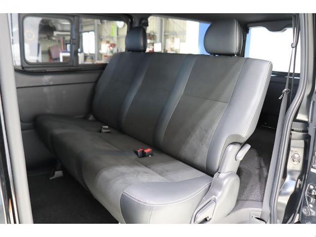 TOYOTA HIACE VAN 2WD 2021 Image 31