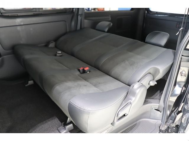 TOYOTA HIACE VAN 2WD 2021 Image 31