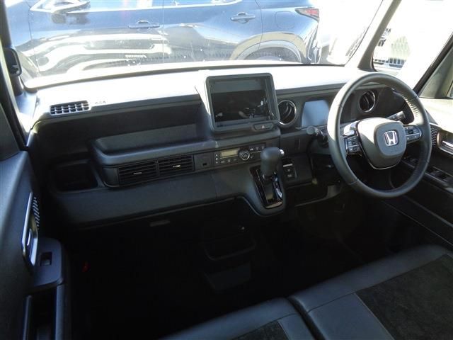 HONDA N BOX CUSTOM 2023 Image 31