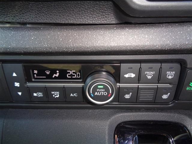 HONDA N BOX CUSTOM 2023 Image 31