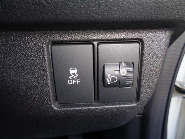 HONDA N BOX CUSTOM 2023 Image 31