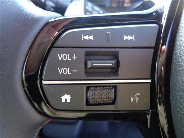 HONDA N BOX CUSTOM 2023 Image 31