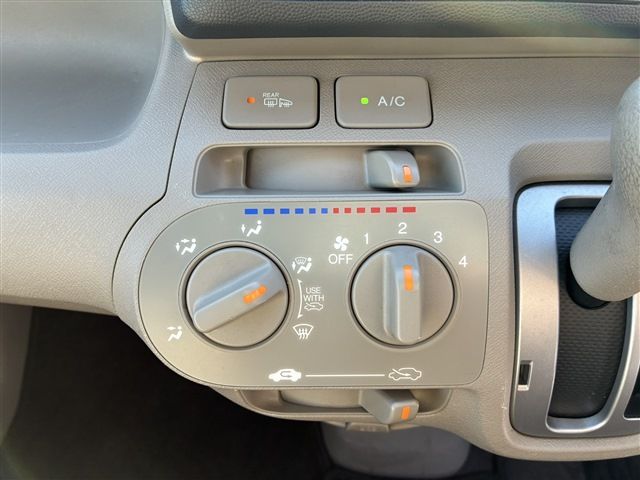 HONDA LIFE 4WD 2011 Image 31