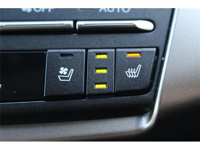 TOYOTA LEXUS NX300 2018 Image 31