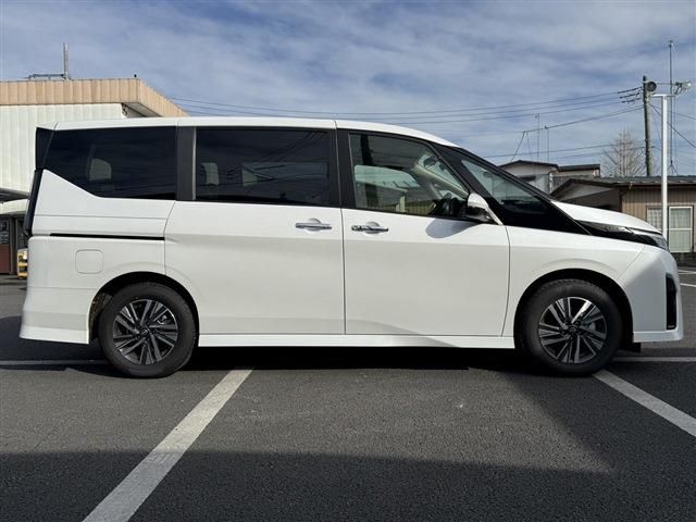 NISSAN SERENA  WG 2025 Image 31