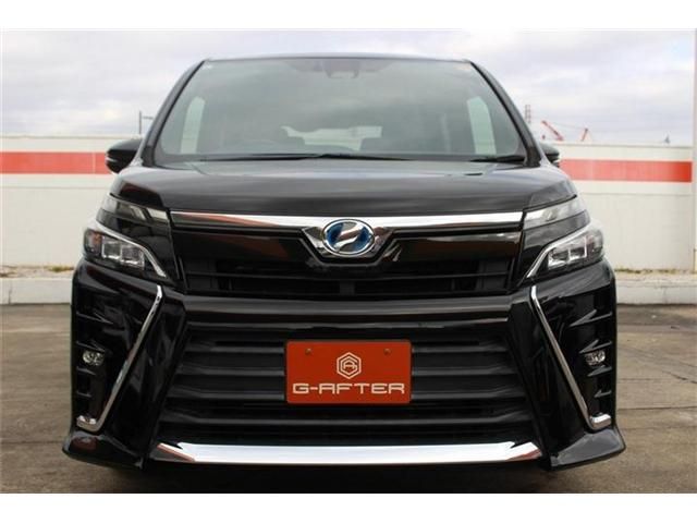 TOYOTA VOXY HYBRID 2017 Image 31