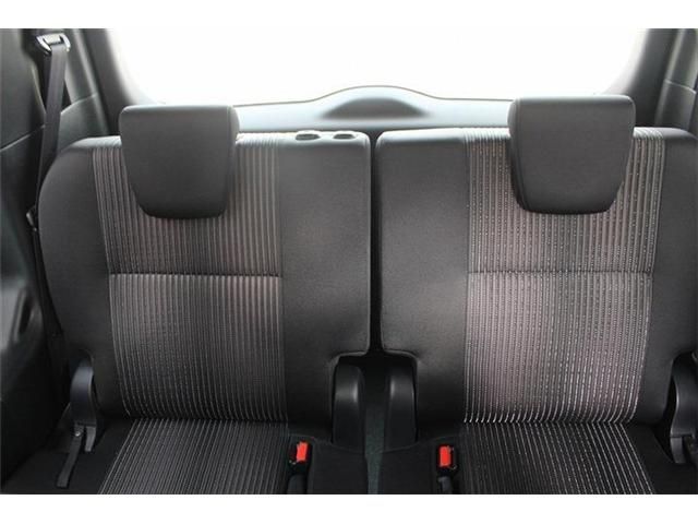 TOYOTA VOXY HYBRID 2017 Image 31