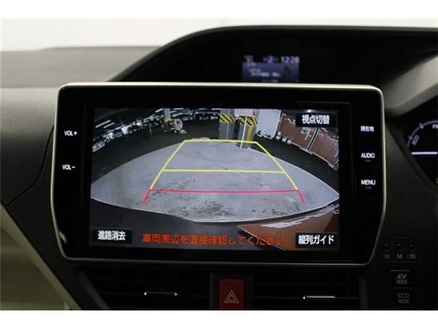 TOYOTA NOAH HYBRID 2018 Image 31