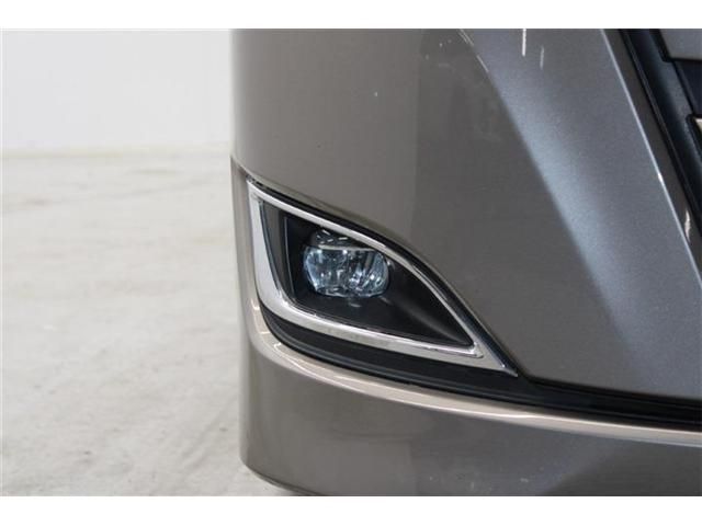 TOYOTA NOAH HYBRID 2018 Image 31