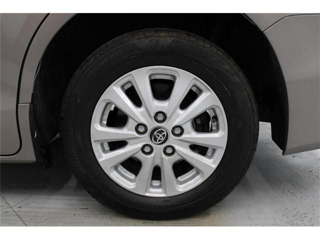 TOYOTA NOAH HYBRID 2018 Image 31