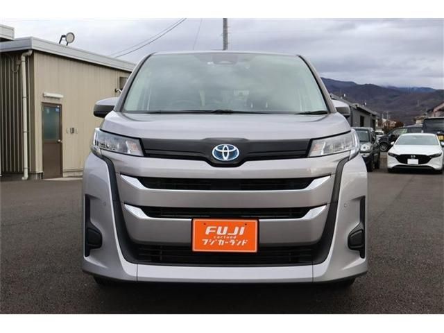 TOYOTA NOAH HYBRID 4WD 2022 Image 31