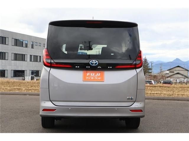 TOYOTA NOAH HYBRID 4WD 2022 Image 31
