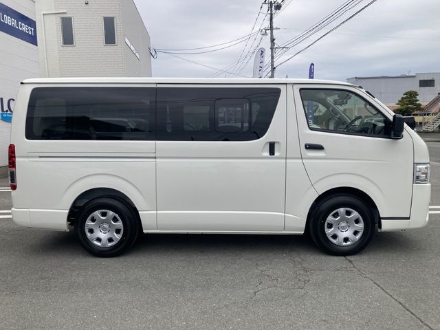 TOYOTA HIACE VAN 2WD 2025 Image 31
