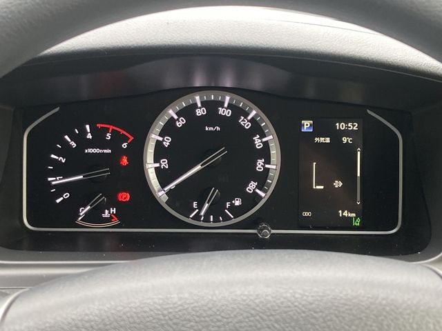 TOYOTA HIACE VAN 2WD 2025 Image 31