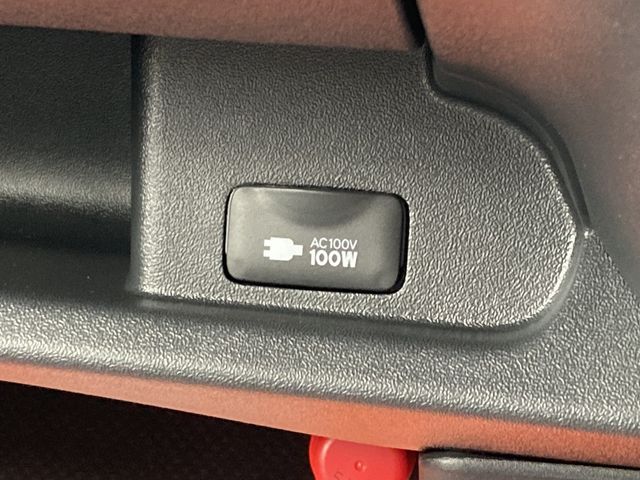 TOYOTA HIACE VAN 2WD 2025 Image 31