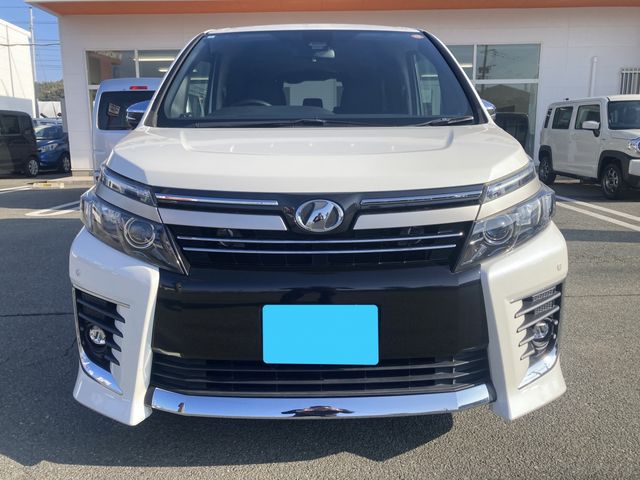 TOYOTA VOXY 2017 Image 31